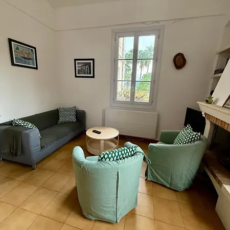 Duplex T3 Front De Appartement